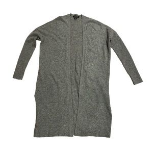 SAKS FIFTH AVENUE grey cashmere cardigan. XS/S